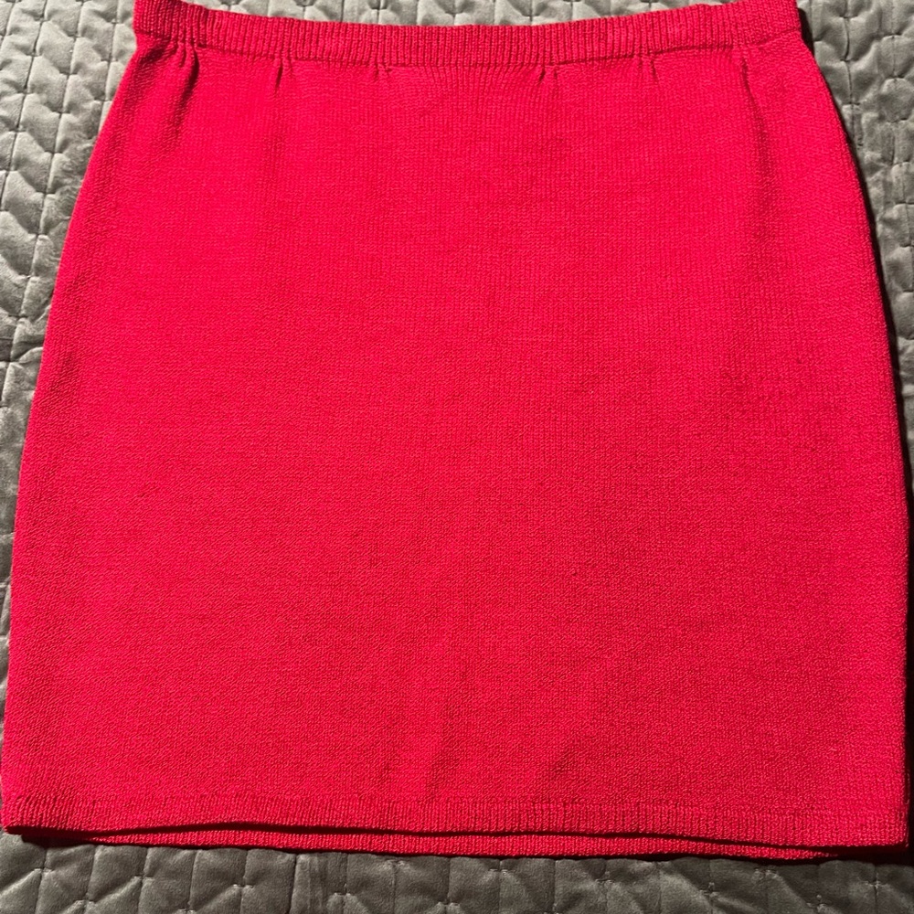 St. John Red Knit Skirt Size 6‎ Vintage 19 inch length